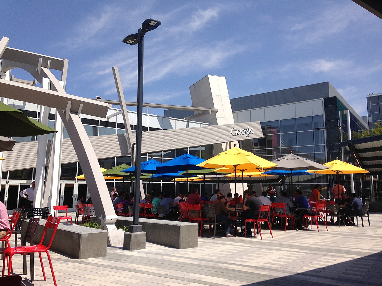 Kompleks kantor pusat Googleplex di Mountain View, California